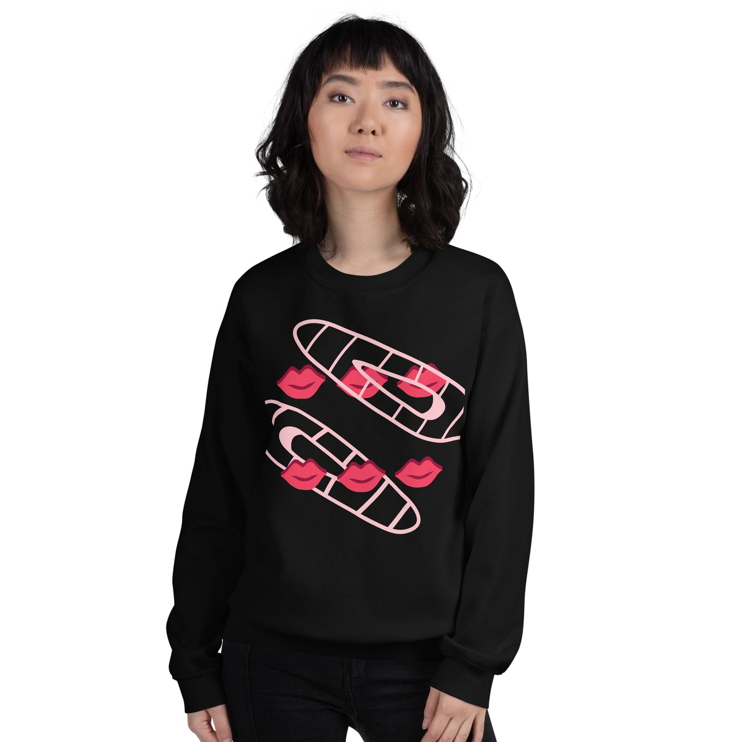 Sweatshirt with clip